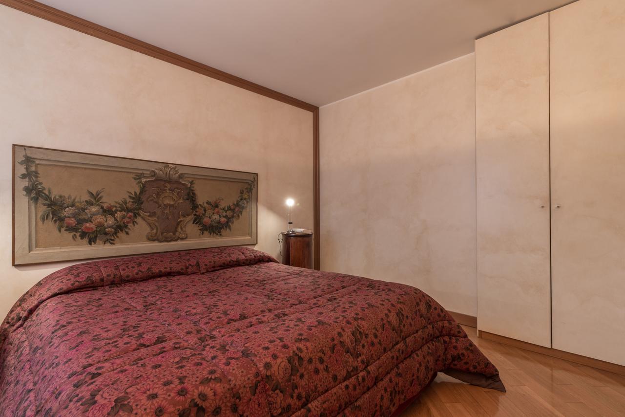 La Fenice Double Canal View Венеция Екстериор снимка
