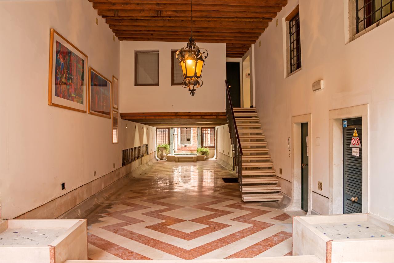 La Fenice Double Canal View Венеция Екстериор снимка