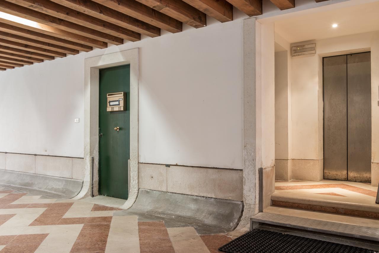 La Fenice Double Canal View Венеция Екстериор снимка