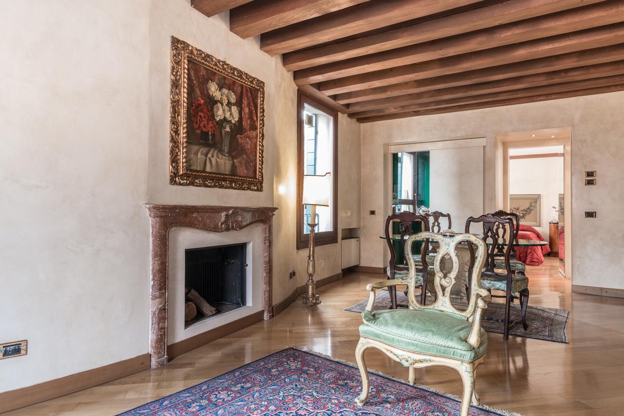 La Fenice Double Canal View Венеция Екстериор снимка